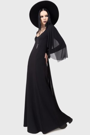 Under Her Spell Maxi Dress